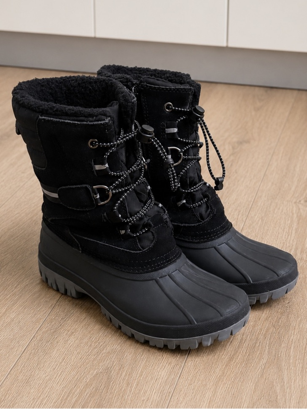 Lands End Black Waterproof Snow Boots Youth Size 3 Faux Shearling Lined Side Zip
